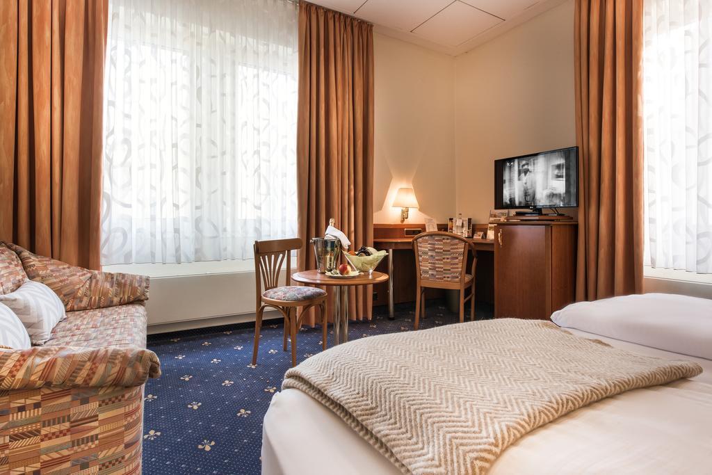 Akzent Hotel Koehler Gießen Exterior foto